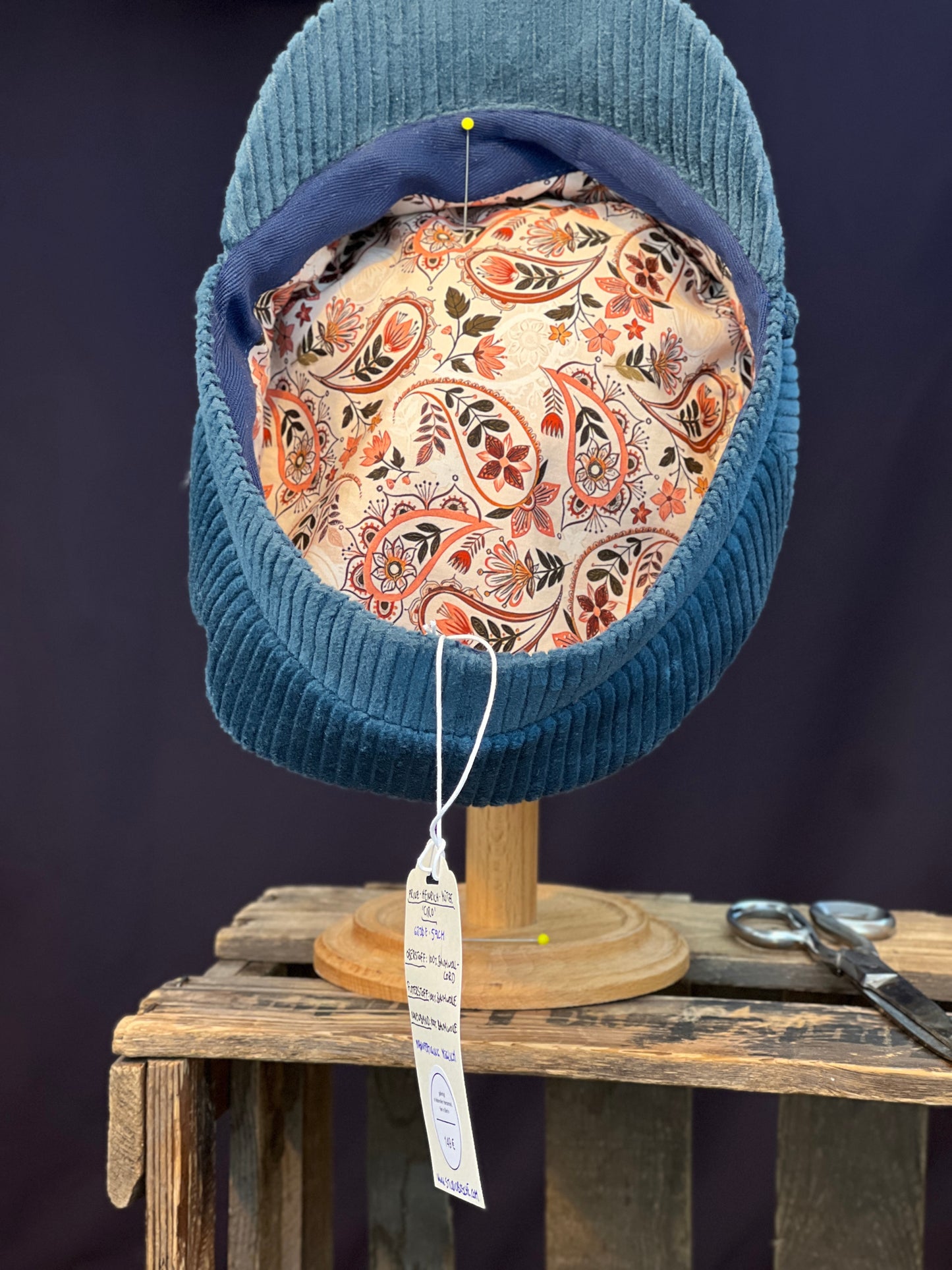 Studio Bosche Prinz Heinrich Mütze Ciro Cord Blau Handgefertigt Innen