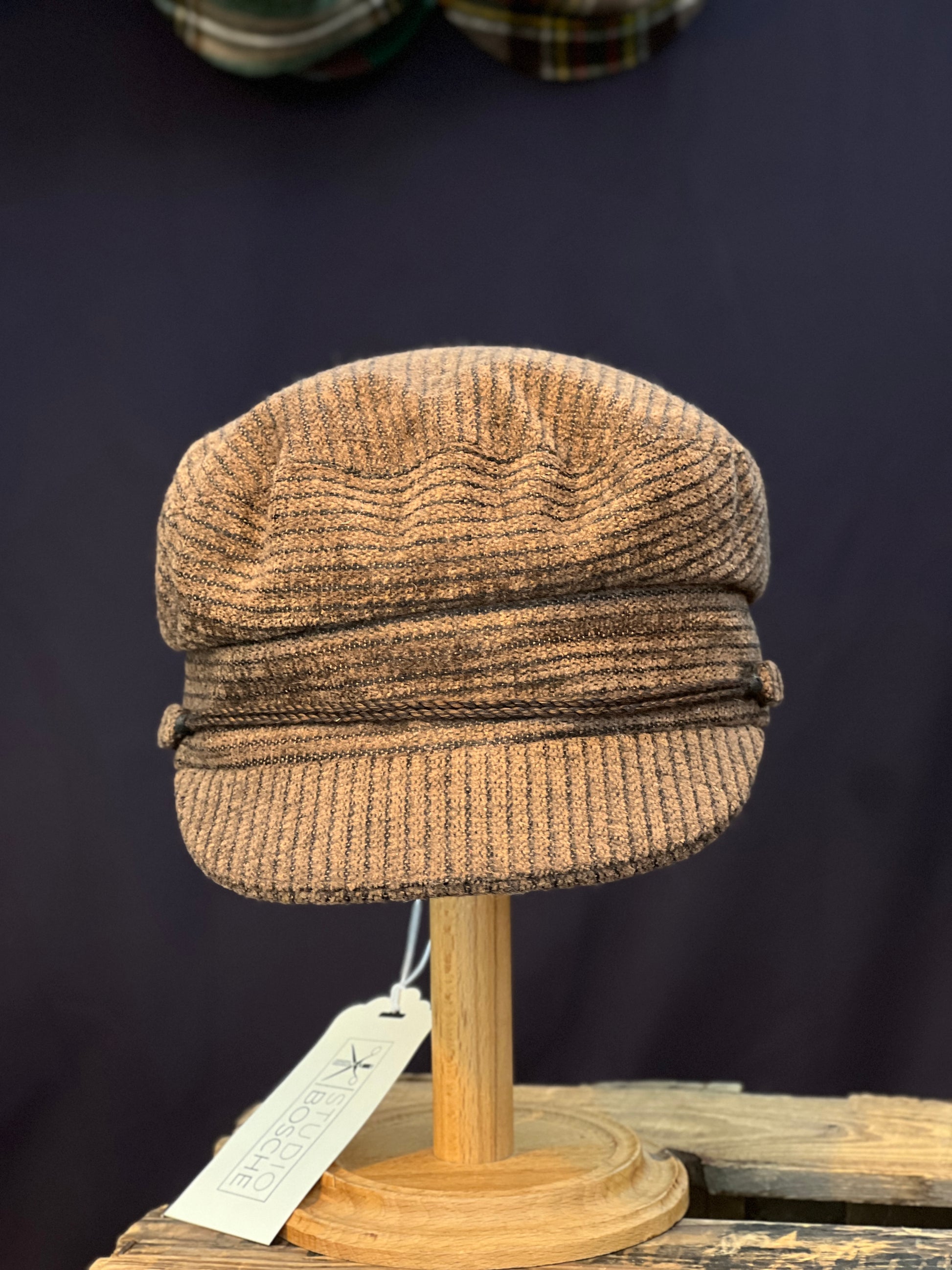 Studio Bosche Prinz Heinrich Mütze Braun Gestreifte Wolle Braun Studio Bosche Prinz Heinrich Mütze Braun Gestreifte Wolle Braun Vorne