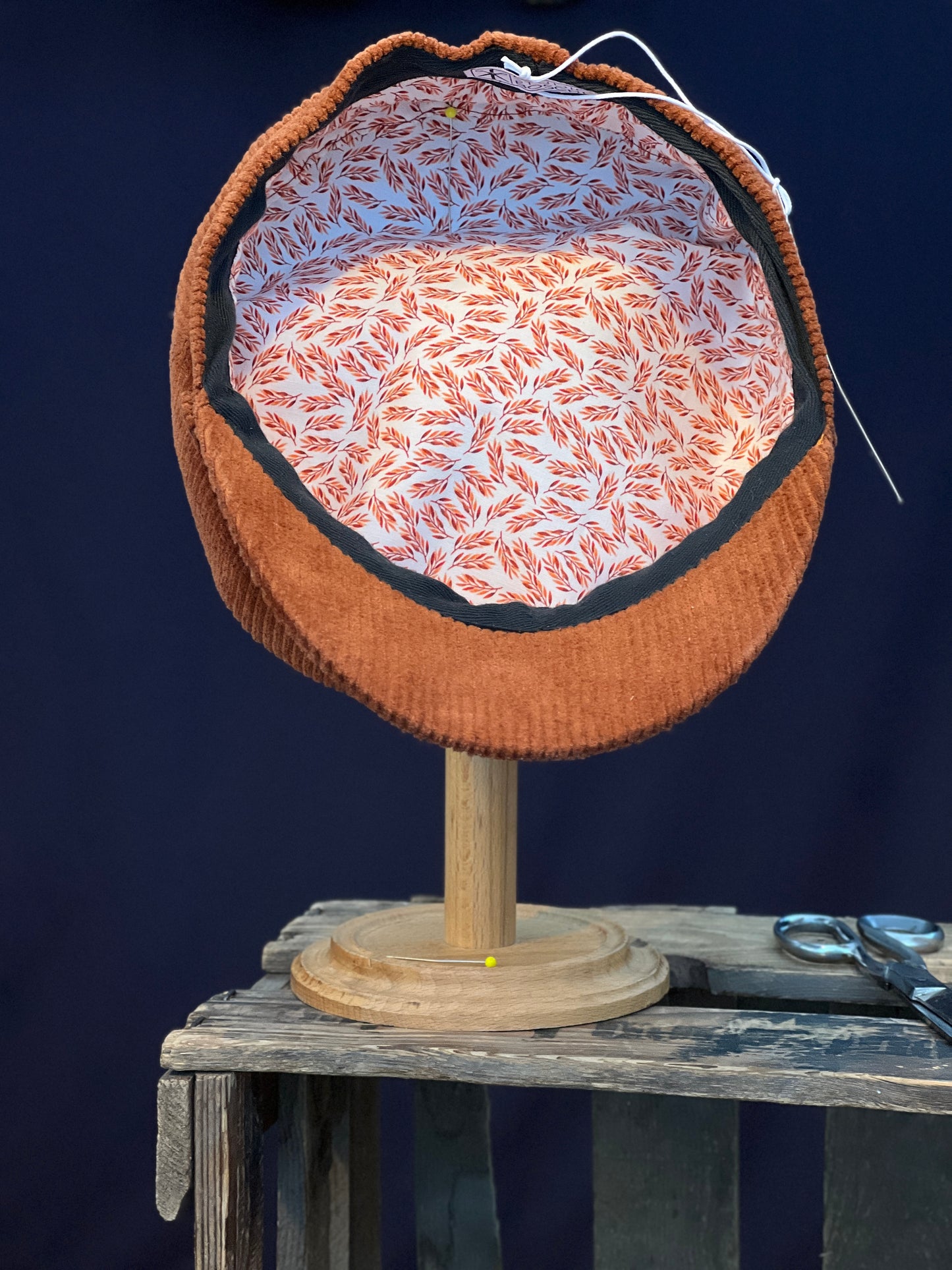 Studio Bosche Handgemachte Mütze Farbkarte