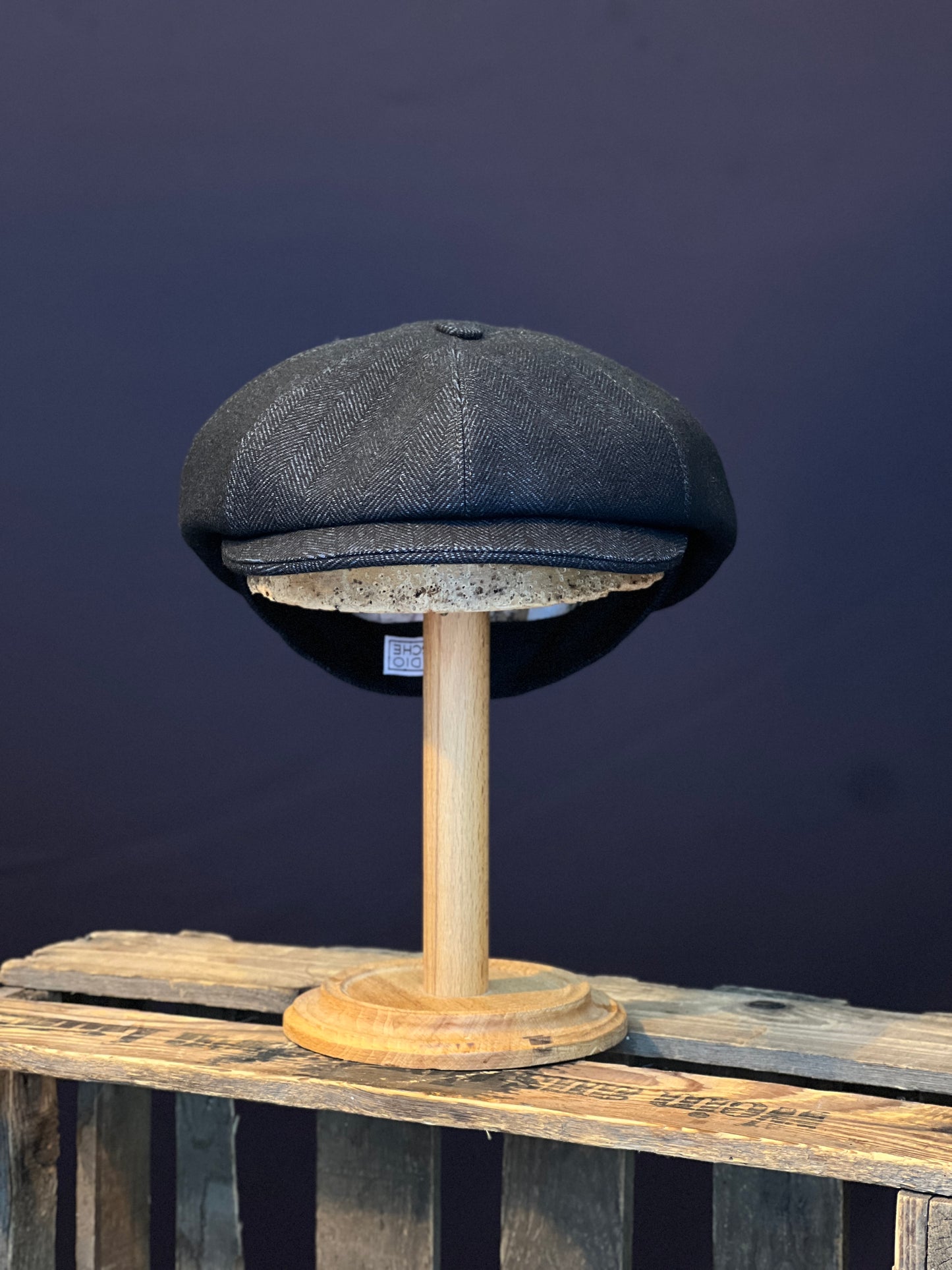 Handgefertigte Klassische Bakerboy Fischgrat Navy für Herren Front